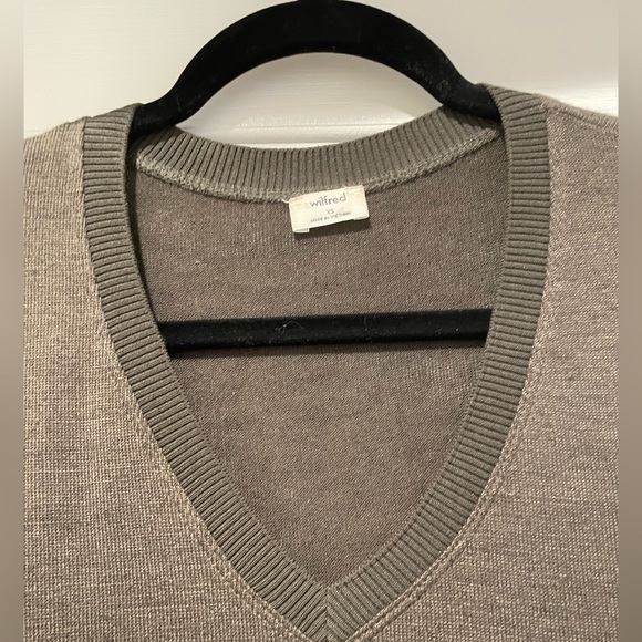 Wilfred V-neck Sweater - Picture 3 of 3